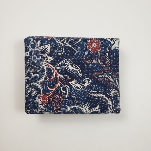 Ralph Lauren Home Mirabelle Full/Queen Duvet Cover in Indigo Blue, 92" W x 96" L - Picture 3 of 16